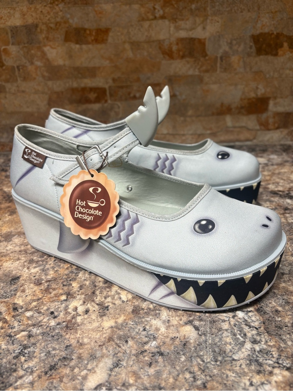 Chocolaticas Rave Mary Jane Platform Shark shoes Size 10